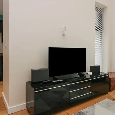 12 Blue Hill Park Apartment